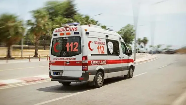 Afyon'da Termal Otelde Panik: Kadın Bileklerini Kesti