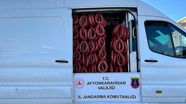 Afyon'da Tonlarca Bozuk Sucuk Ele Geçirildi: Jandarma'dan Nefes Kesen Operasyon