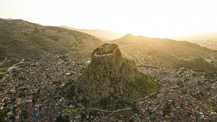 Afyon'da Ücretli Otopark Uygulaması 7 Ay Sonra Yeniden Başladı