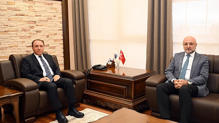 Afyon'da Üniversite-Şehir İşbirliği Görüşüldü