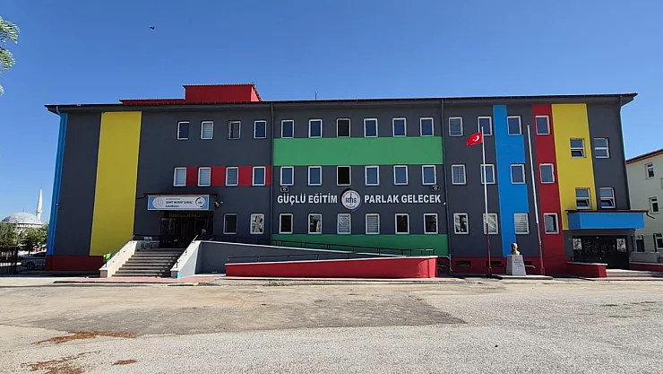 Afyon'da Veliler ve Öğretmenler El Ele Verdi: Okul Baştan Aşağı Yenilendi!