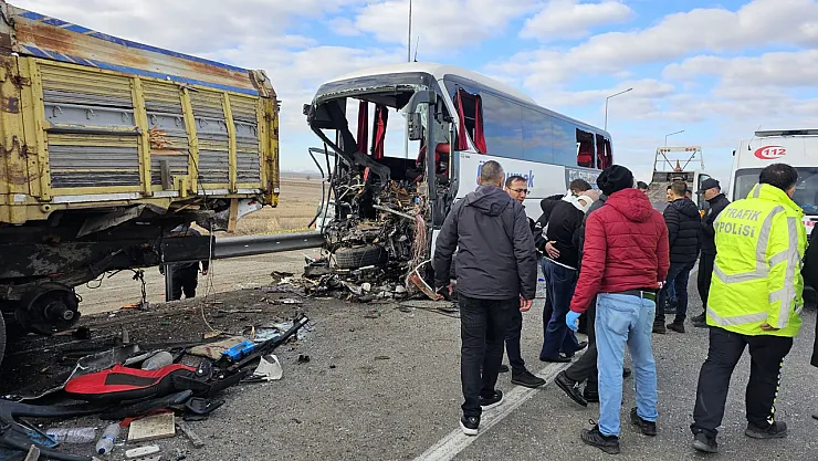 Afyon'dan Yola Çıkmıştı... Otobüs Faciaya Neden Oldu!