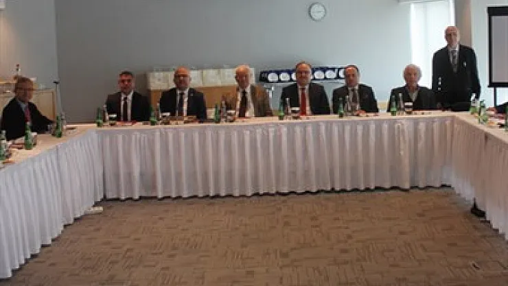 Afyon Eğitim Vakfı için tarihi toplantı