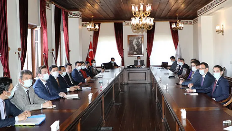 Afyon, elbirliğiyle  en iyi yere gelecek