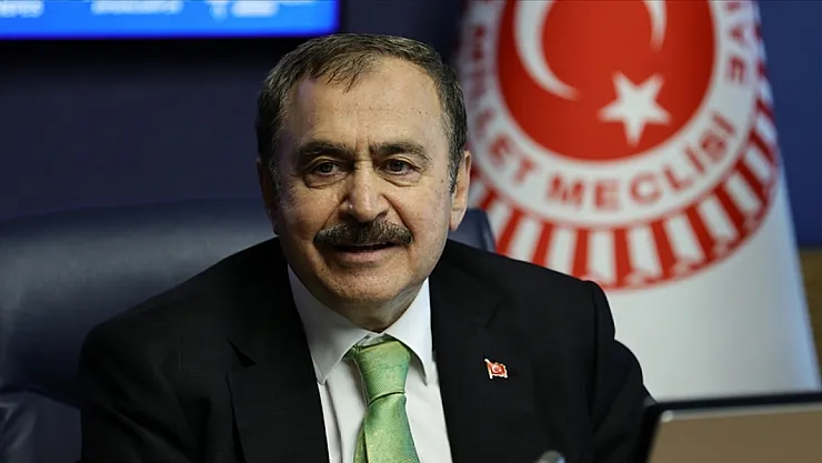 Afyon Lisesi bana büyük düşünmeyi öğretti
