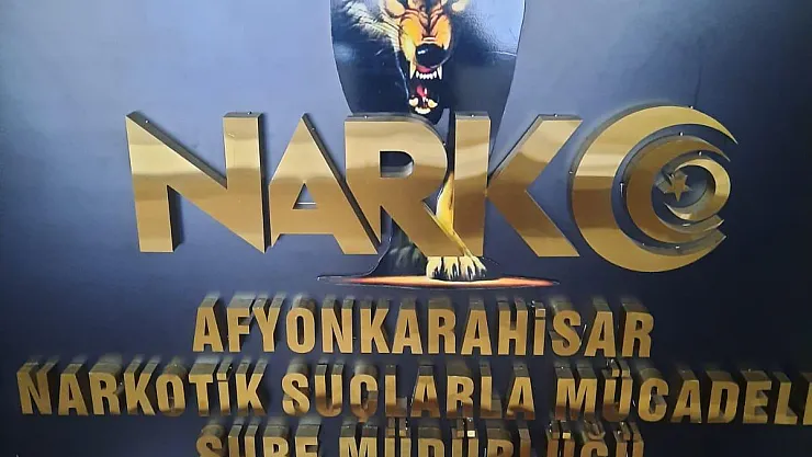 Afyon Polisi torbacıları evinde bastı