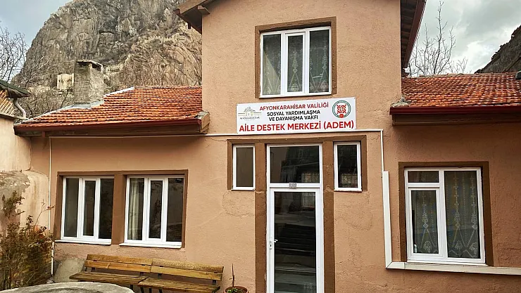 Afyon SYDV'den 1593 öğrenciye destek