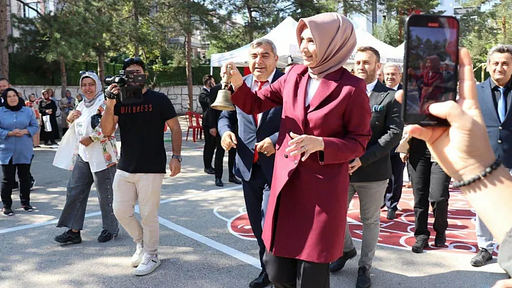 'Afyon'un Eğitimdeki Başarıları Bizi Gururlandırıyor'