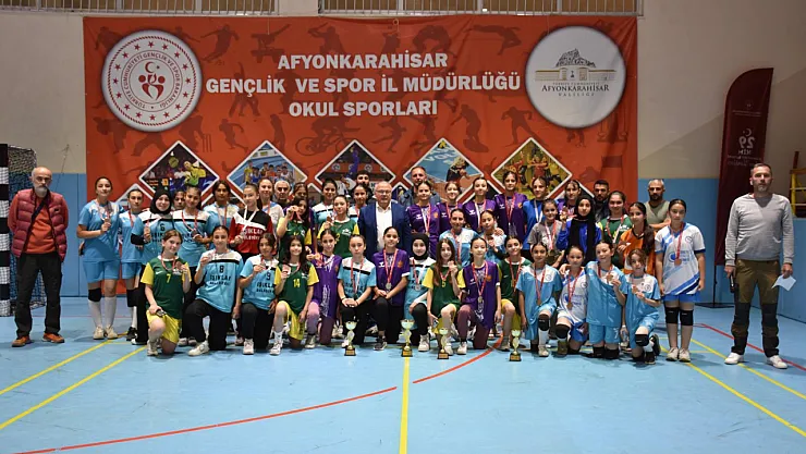 Afyon'un Küçük Yıldızları Büyük İş Başardı