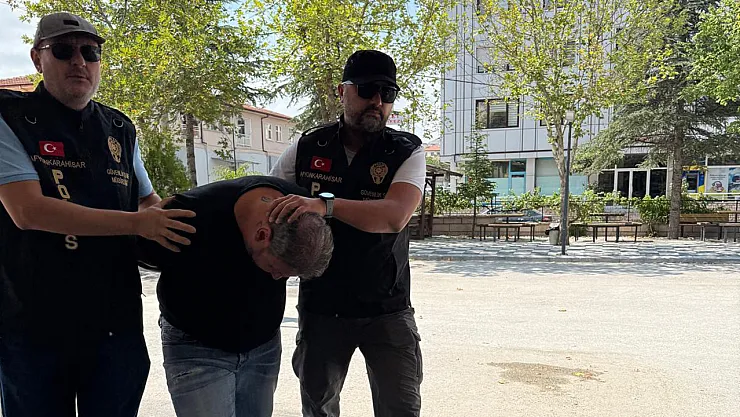 Afyon Valisi'ne Hakaret Eden Şahıs Tutuklandı