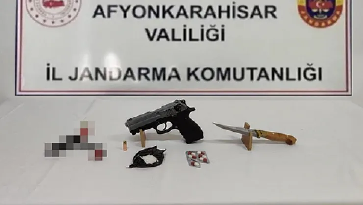Afyon'a Denizli'den Gelen Uyuşturucu Tacircisi Satamadan Yakalandı