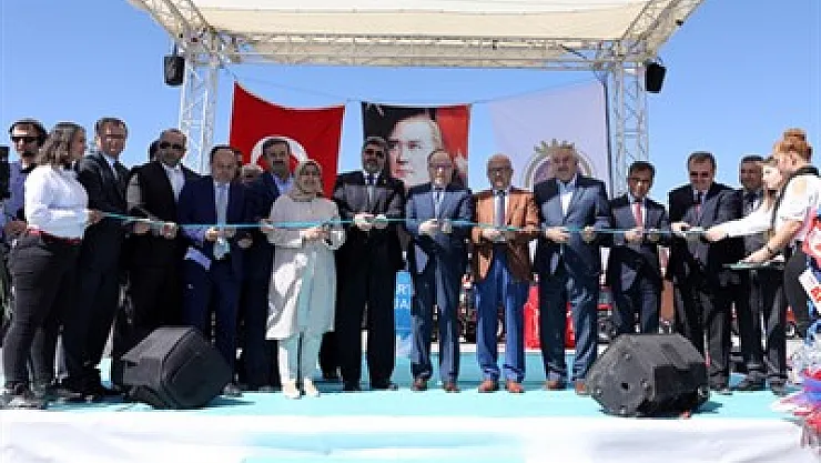 Afyon'a dünya çapında fuar alanı kazandıracağız