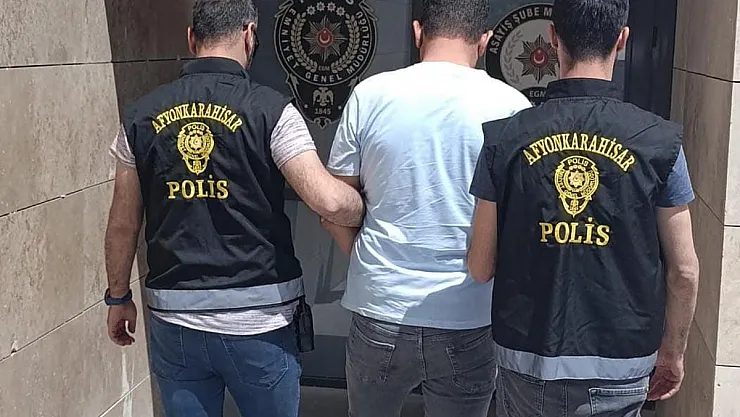 Afyon'da 1 Yıl 7 Ay Hapis Cezası İle Aranan Şahıs Yakalandı