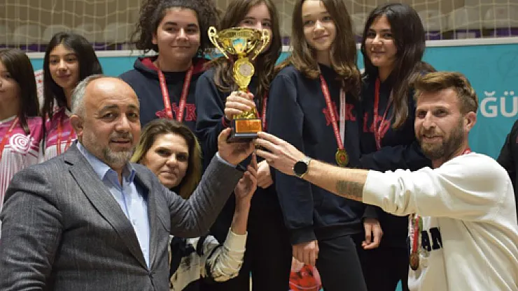 Afyon'da Dart Yarışmaları Tamamlandı