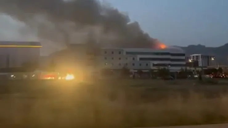 Afyon'da Otel Yangınında Dumandan Etkilenenler Taburcu Edildi