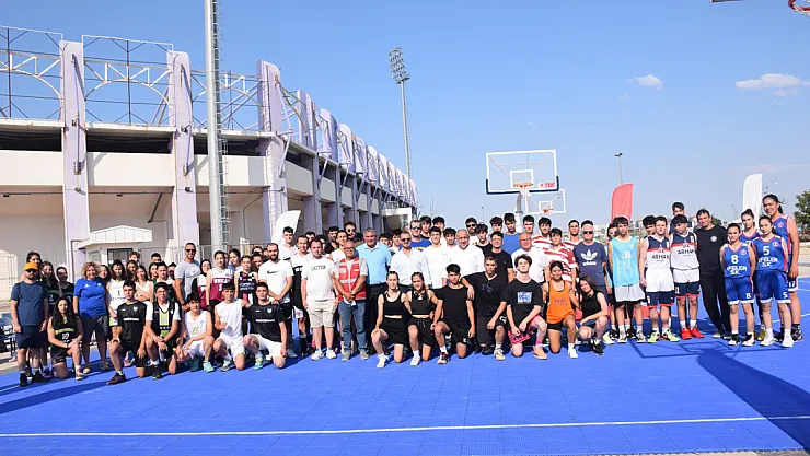 Afyon'da 'Sokaklar Bizim' Müsabakaları Başladı