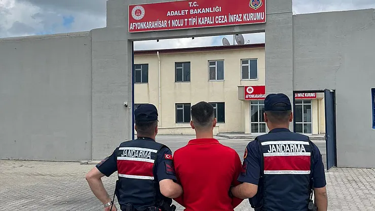 Afyon'da Uyuşturucu Satma Suçundan Aranan Şahıs Yakalandı