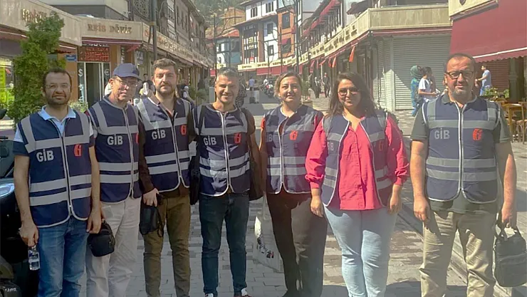 Afyonkarahisar'da Maliye Gelir Uzmanları Sahada