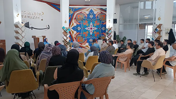 Afyonkarahisar'da Medeniyet Ve Dijital Etik Konuşuldu