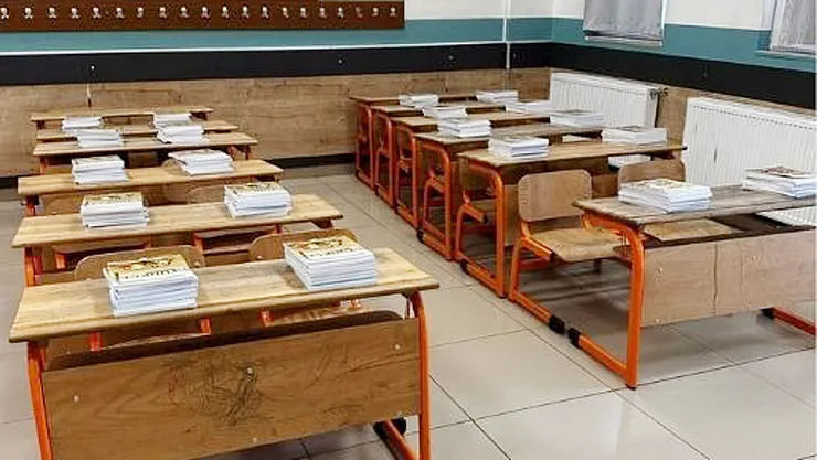 Afyonkarahisar'da Ücretsiz Ders Kitapları Dağıtılıyor