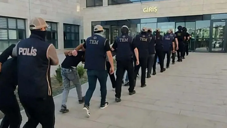 Afyonkarahisar'ın 4 İlçesinde Şafak Operasyonu: 15 Gözaltı