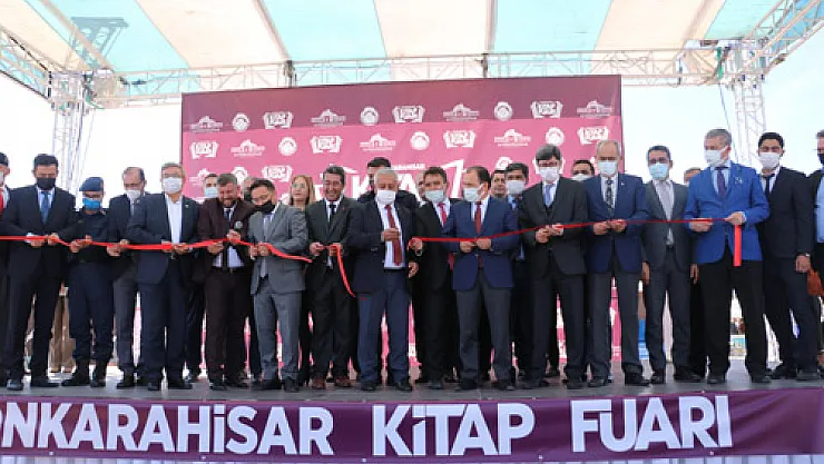 Afyonkarahisar, Kitap Fuarı’nı aşkla kucakladı
