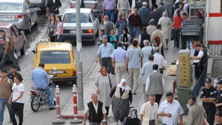 Afyonkarahisar nüfusu 715 bin 693 kişi