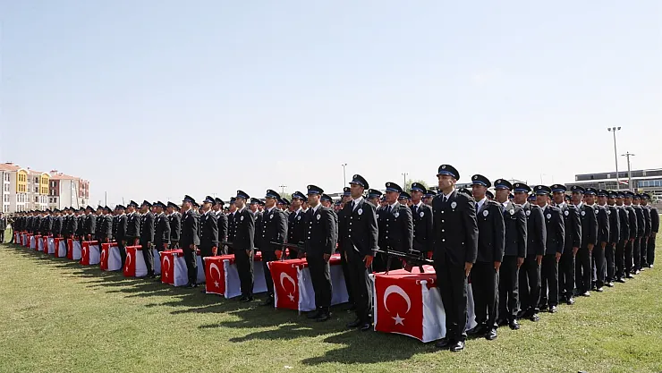 Afyonkarahisar POMEM'de mezuniyet sevinci