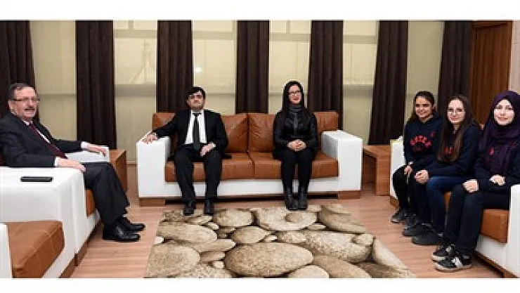 Afyonkarahisar'da eğitim kalitesi artıyor – Kocatepe Gazetesi