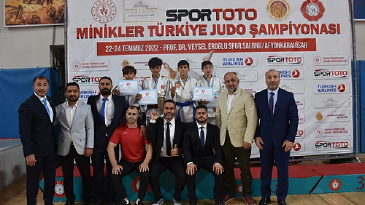 Afyonkarahisar'da Minikler  Judo Şampiyonası tamamlandı