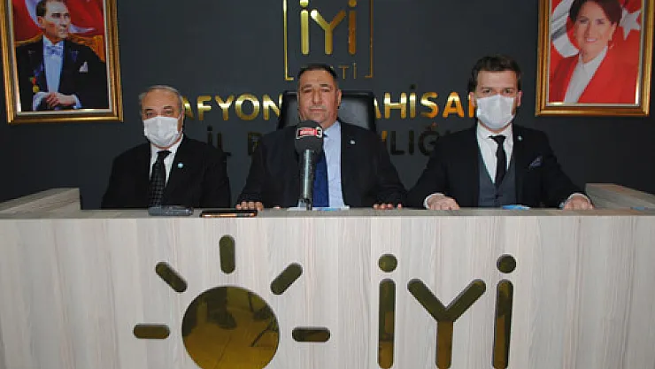 'Afyonkarahisar'ı şehitlerimize  vefa için bayrağımızla süsleyelim'