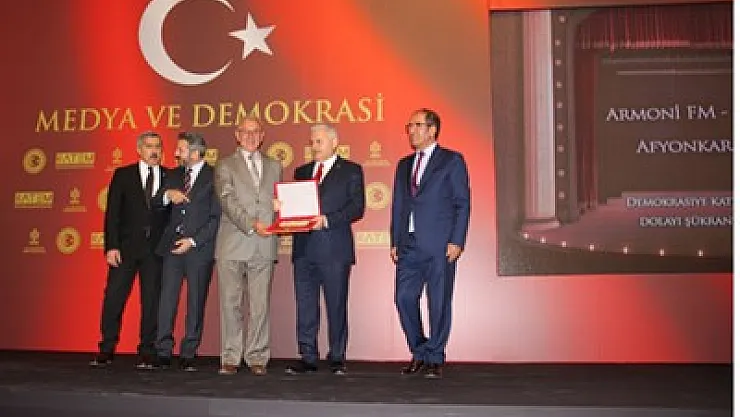 Afyonlu radyoculara darbe karşıtlığı plaketi