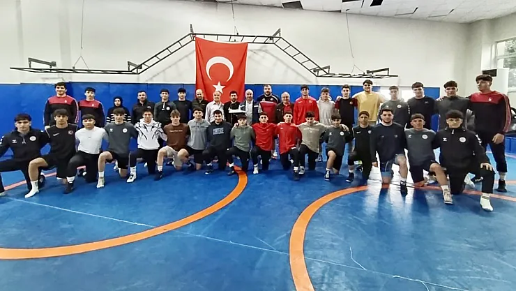 Afyonlu Sporcular Şampiyonaya Hazır