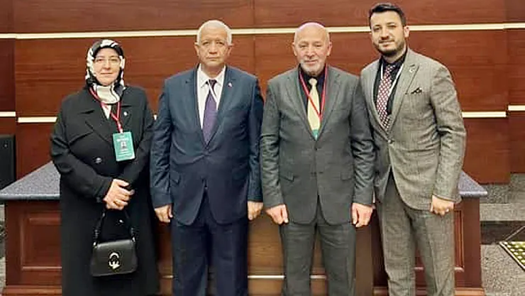 AK Parti Afyon Heyeti Reis'le Toplantıya Katıldı