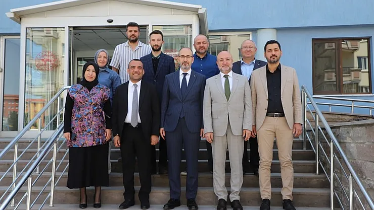 AK Parti Heyeti, Müdür Öztürk'e Hayırlı Olsun Ziyaretinde Bulundu