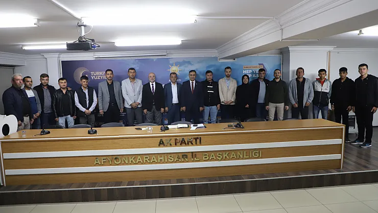 AK Parti'ye Merkez Sağdan Yeni Katılımlar