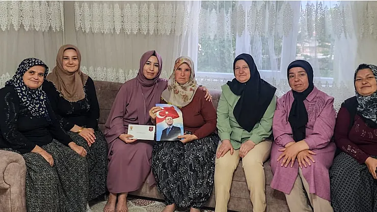 AK Partili Kadınlar'dan Terörsüz Türkiye Ziyareti