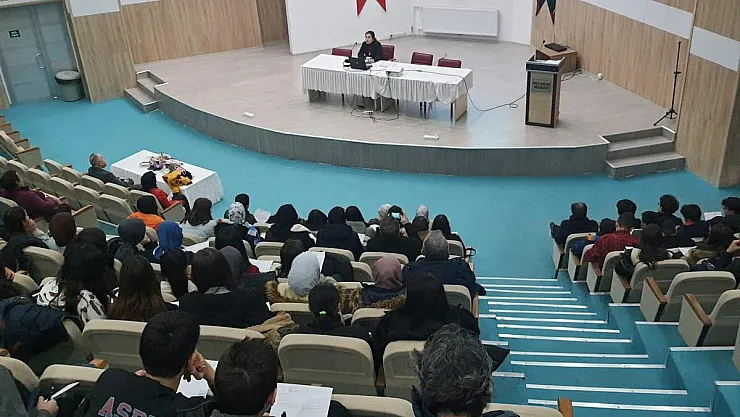 Akkoç, El Buruni'yi Anlattı