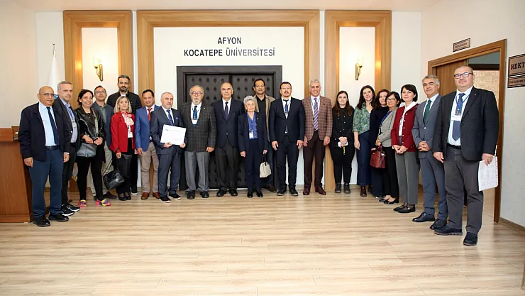 AKÜ, Akreditasyona Odaklandı