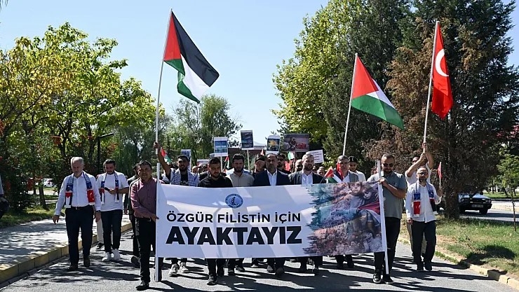 AKÜ'de, Filistin İçin Vicdan Nöbeti Sürüyor