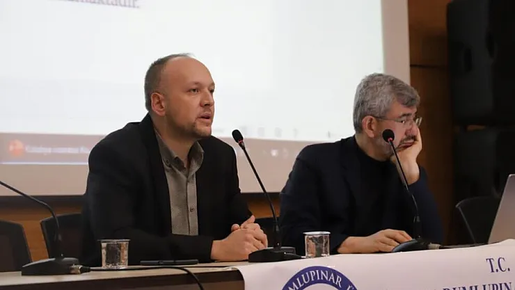 AKÜ İF Dekanı Prof. Dr. Mustafa Güler Kütahya'da Konferansa Katıldı