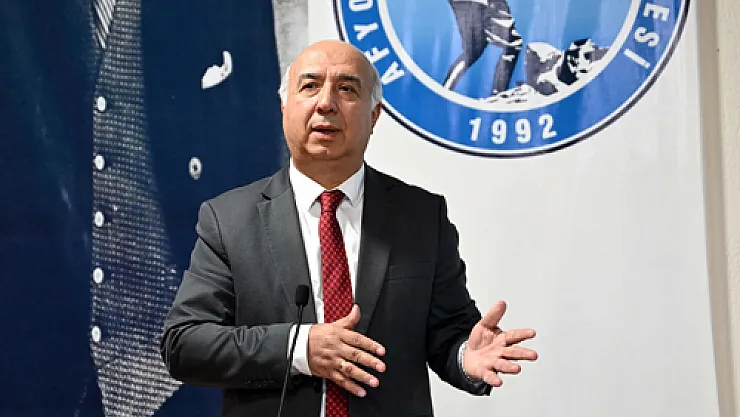 AKÜ İİBF'in ilk açılış dersini Kar, verdi