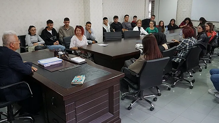 AKÜ MYO Öğrencileri Şuhut Belediyesi'nde Ders İşledi