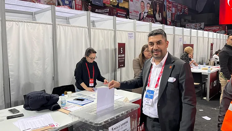 Albayrak'tan Kurultay Değerlendirmesi: Değişim Rüzgârı Tüm Ülkede Esecek