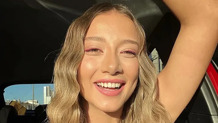 Aleyna Kalaycıoğlu Hastaneye Kaldırıldı: 'Klip Ortasında Paketo!'