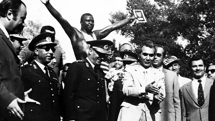 Altarın Oğlu Tarkanın Dövüştüğü Adam Baş Pehlivan Arap Mustafa
