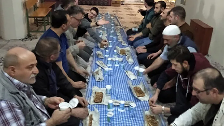Altınokta merhum üyelerini ve şehitleri dualarla andı