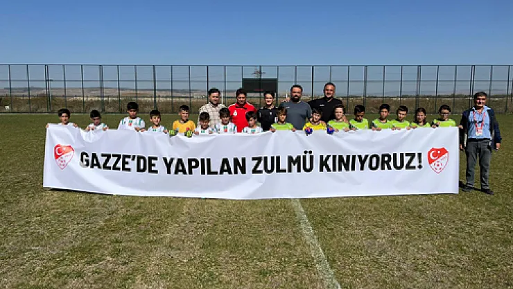 Amatör maçlarda Gazze’ye destek mesajı