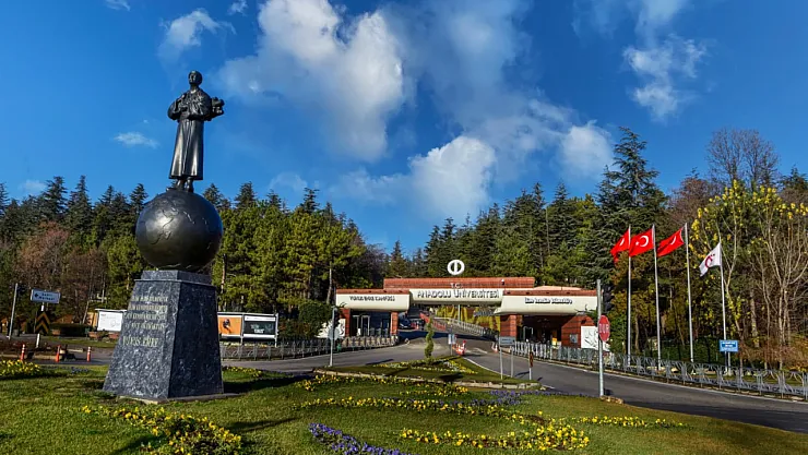 Anadolu Üniversitesi'nde 'Yunus Emre Eğitim Öğretim Yılı' Başlıyor