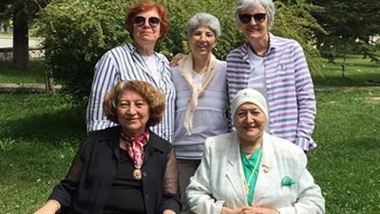 Anneler Günü'nü kutladılar – Kocatepe Gazetesi